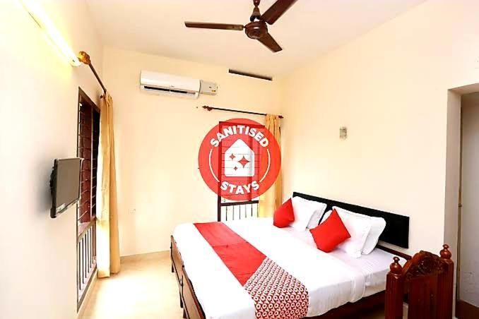 Hotel Sunday - Townhouse Club Airport Trivandrum Thiruvananthapuram Екстер'єр фото